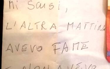 Ruba cornetti in un bar e lascia un biglietto: ”Avevo fame”