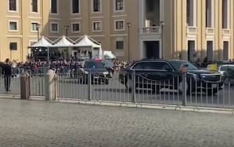 L'arrivo di Biden in Vaticano