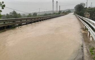 strada in Sicilia allagata per la pioggia