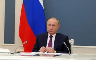 epa09554142 Russian President Vladimir Putin during a session of the G20 summit of world leaders, via teleconference in Moscow, Russia, 30 October 2021.  EPA/EVGENIY PAULIN / SPUTNIK / KREMLIN POOL MANDATORY CREDIT