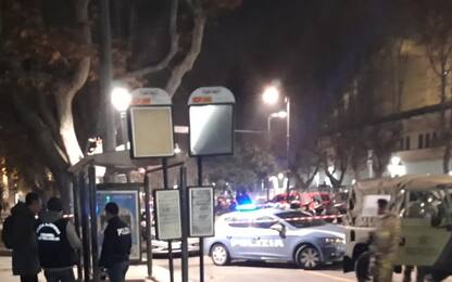 Rimini, omicidio alla stazione: uomo accoltellato, aggressore in fuga