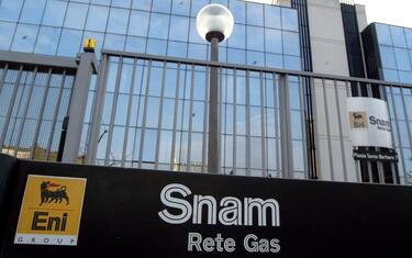Snam acquista Golar nave che funge da rigassificatore galleggiante