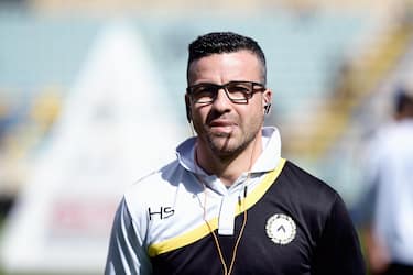 Udinese's midfielder Antonio Di Natale is pictured as he warms up ahead during the Italian Serie A soccer match Frosinone Calcio vs Udinese at the Matusa stadium in Frosinone, Italy, 06 March 2016. ANSA / VINCENZO ARTIANO


 


 

