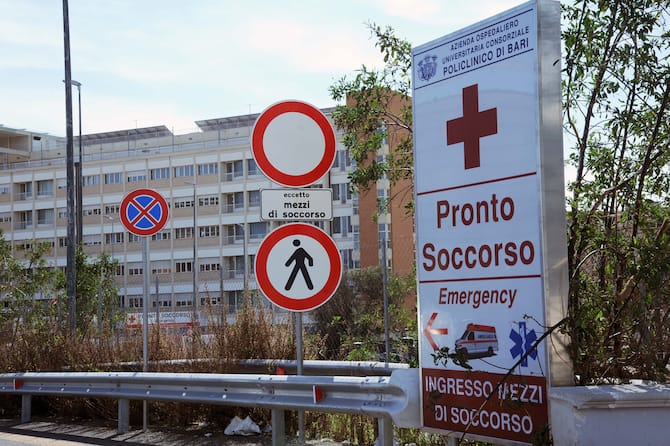 I pronto soccorso in Italia tra attese, carenza di medici e 800.000 'pazienti  di nessuno