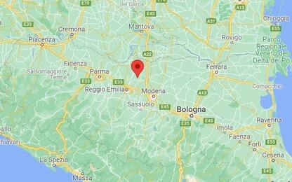 Terremoto a Reggio Emilia, due forti scosse: gente in strada