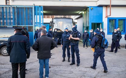 Rivolta contro le restrizioni Covid nel carcere di Melfi, 29 arrestati