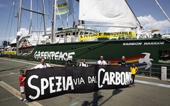 Una protesta contro la centrale a carbone di La Spezia