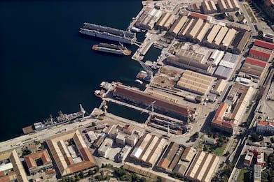 Incidenti sul lavoro, operaio muore al porto di Taranto