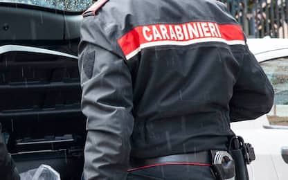 Napoli, ricettazione e documenti contraffatti: denunciato 36enne