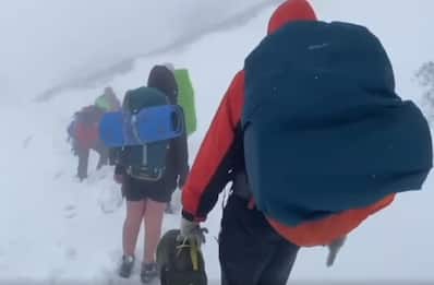Boy scout colti da bufera di neve: tre ragazze in grave ipotermia