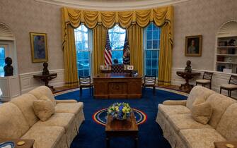 WASHINGTON, DC - January 20: 
An early preview of the redesigned Oval Office awaiting President Joseph Biden at the White House in Washington, DC.
(Photo by Bill O'Leary/The Washington Post via Getty Images)