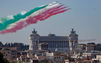 Italian Air Forces aerobatic demonstration team Frecce Tricolori fly during the celebrations of the Italy's Republic Day, in Rome, Italy, 2 June 2022. ANSA/GIUSEPPE LAMI
