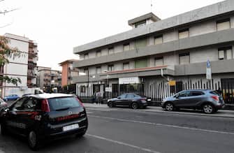 La Tenenza dei Carabinieri di Mascalucia (Catania) dove Ë stata presentata la denuncia di sequestro di una bimba di 5 anni, 13 giugno 2022.  ANSA / Orietta Scardino