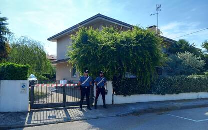 Femminicidio a Udine, donna uccisa a coltellate dal marito