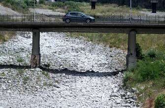 Il torrente Bisagno in secca in larga parte del suo percorso a causa della siccità, Genova, 20 giugno 2022.  ANSA / Luca Zennaro