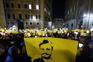 People during a march and torchlight procession in memory of the Italian researcher Giulio Regeni, who was abducted, tortured and murdered in Cairo (Egypt), in Rome, Italy, 25 January 2018.
ANSA/RICCARDO ANTIMIANI