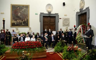 Alberto Angela durante il discorso commemorativo alla camera ardente di Piero Angela allestita in Campidoglio
Roma, 16 agosto 2022. 
ANSA/FABIO CIMAGLIA

