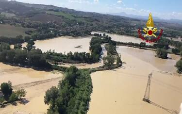 Alluvione nelle Marche, i video più drammatici del nubifragio