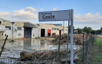 Maltempo: foto Barbara (Ancona), danni, coordinamento soccorsi, ponte liberato ieri, zona fiume Nevola morti e dispersi. Di Daniele Carotti