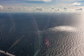 (220928) -- COPENHAGEN, Sept. 28, 2022 (Xinhua) -- Aerial photo released by the Danish Ministry of Defense on Sept. 27, 2022 shows the Nord Stream gas pipeline leak site. Measuring stations in Sweden registered strong underwater explosions in the same area of sea as the gas leaks that occurred in the Nord Stream 1 and 2 pipelines on Monday, Swedish television (SVT) reported on Tuesday. The government of Denmark considers the Nord Stream gas pipeline leaks "deliberate actions," Danish Prime Minister Mette Frederiksen said on Tuesday. (Danish Defense Ministry/Handout via Xinhua) - Danish Defense Ministry -//CHINENOUVELLE_sipa.0515/2209281851/Credit:CHINE NOUVELLE/SIPA/2209281900