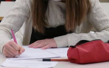 Molesta tre studentesse a Roma, a processo professore