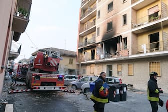 Una bombola di gas è esplosa in un appartamento di una palazzina residenziale di tre piani, in via Braida, al civico 10, a Carignano (Torino), dove vive una persona anziana.,16 ottobre 2022.
ANSA/ ALESSANDRO DI MARCO