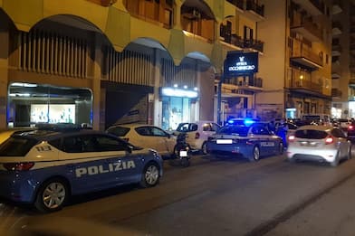 Omicidio-suicidio a Taranto, autopsia conferma: donna soffocata