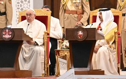 Bahrein, il Papa ai giovani: "Reagite, non avallate le guerre"
