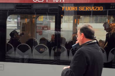 Firenze, tram esce dai binari: nessun ferito tra i passeggeri