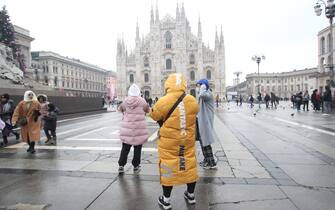 Temperature in picchiata, freddo e gelo a Milano, 13 dicembre 2022.
ANSA / PAOLO SALMOIRAGO