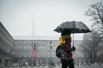 Neve a Torino in Piazza Castello,15 dicembre 2022 ANSA/TINO ROMANO