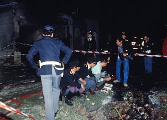 Car bomb blast in Via Fauro, near to Maurizio Costanzo's house, Rome, Italy, 14 May 1993. ANSA/OLDPIX
