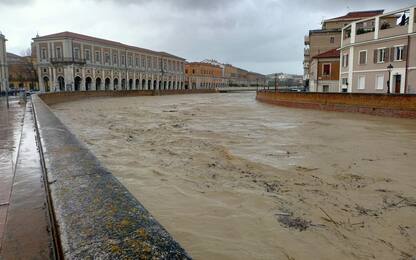Maltempo, a Senigallia il fiume Misa supera il livello di sicurezza