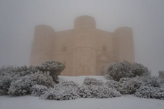 Castel del Monte completely whitewashed with snow and temperature -2 Â° on 1 March 2022 in Andria.
March offers a purely winter-flavored Tuesday to the city of Andria. This morning the snow fell copiously creating a light white blanket, while in Castel del Monte the landscape was completely white as well as on the heights of the Murgia.
A very brief disturbance from Russia which should end within the day. (Photo by Davide Pischettola/NurPhoto via Getty Images)