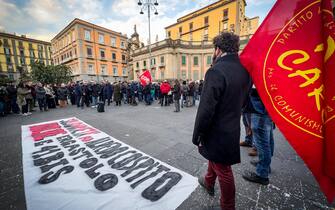 Presidio di solidarietà a Napoli per Alfredo Cospito. Un momento del presidio di solidarietà a Napoli per Alfredo Cospito, Napoli, 4 febbraio 2022. ANSA/CESARE ABBATE