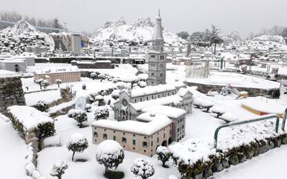 Neve a Rimini, Italia in Miniatura diventa un paesaggio da cartolina