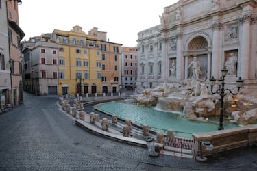 The Trevi Fountain is deserted during the Coronavirus emergency lockdown in Rome, Italy, 23 March 2020. Police and soldiers are deployed across the country to ensure that citizens comply with the stay-at-home orders in a bid to slow down the wide spread of the pandemic COVID-19 disease. According to the Civil Protection agency, the total number of confirmed COVID-19 infections in Italy has risen to more than 53,000, while over 4,000 people have lost their lives to the disease and 6,072 have recovered.
ANSA/ALESSANDRO DI MEO