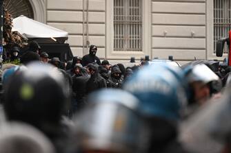 Clashes with Eintracht Frankfurt's supporters in Naples, Italy, 15 March 2023. SSC Napoli s and Eintracht Frankfurt will play the UEFA Champions League round of 16 second leg soccer match at the Diego Armando Maradona stadium in Naples.
ANSA/CIRO FUSCO