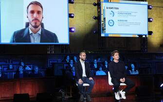 Il panel di Live In Napoli "Stili di vita sostenibili" Il panel di Live In Napoli "Stili di vita sostenibili"