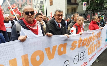 Sindacati a Milano, Landini: "In Italia primato europeo precarietà"