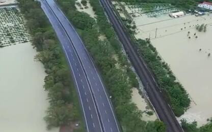 Alluvione Emilia-Romagna, chiusa l'A14 in due punti, code sull'A1