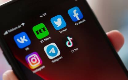 Whatsapp, Facebook e Instagram down: cosa sta succedendo?