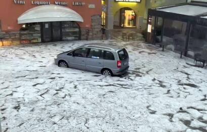 Maltempo, grandinata e bomba d'acqua a Torbole in Trentino