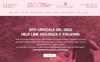 L'home page del sito ufficiale del 1522, il numero nazionale antiviolenza e antistalking promosso nel 2006 dalla Presidenza del Consiglio dei ministri-Dipartimento per le Pari Opportunità, gestito dal 2020 da Differenza Donna, associazione con sede operativa in un appartamento di Roma confiscato alla criminalità, 9 giugno 2023. +++ ATTENZIONE LA FOTO NON PUO' ESSERE PUBBLICATA O RIPRODOTTA SENZA L'AUTORIZZAZIONE DELLA FONTE DI ORIGINE CUI SI RINVIA +++ NPK +++