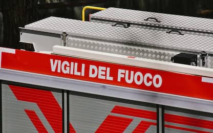 Foggia, incendio tra Apricena e San Severo: interrotta linea ferrovia
