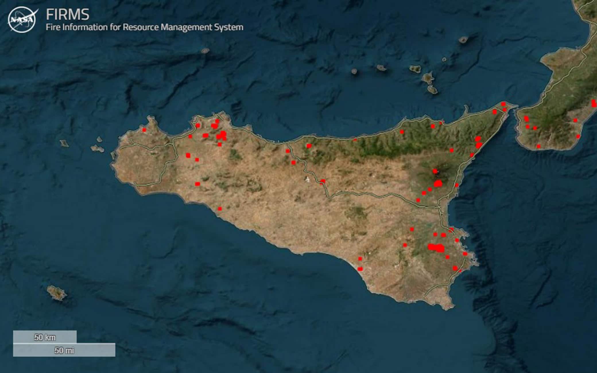 La mappa satellitare degli incendi in Sicilia