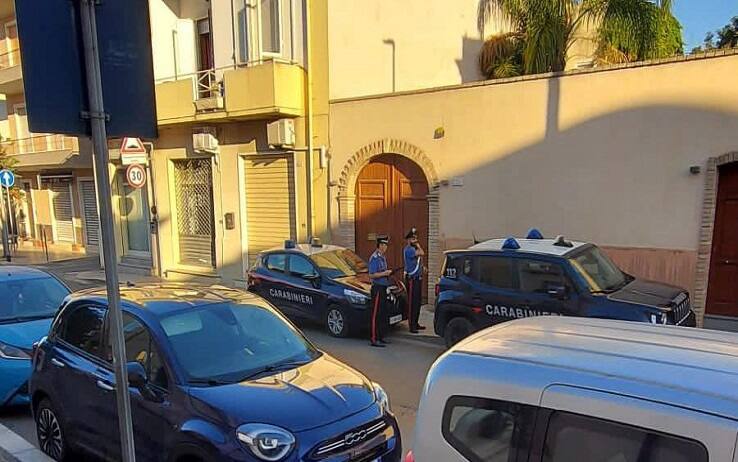 L'esterno del b&b all'interno del quale è stato rinvenuto il corpo di
Gabriele Pergola ucciso dopo essere stato strangolato, Cagliari, 31 Luglio 2023. ANSA/MANUEL SCORDO
