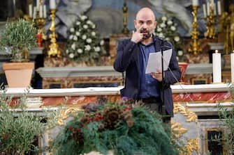 Roberto Saviano alla Chiesa degli Artisti durante i funerali di Michela Murgia, 12 Agosto 2023. ANSA/GIUSEPPE LAMI