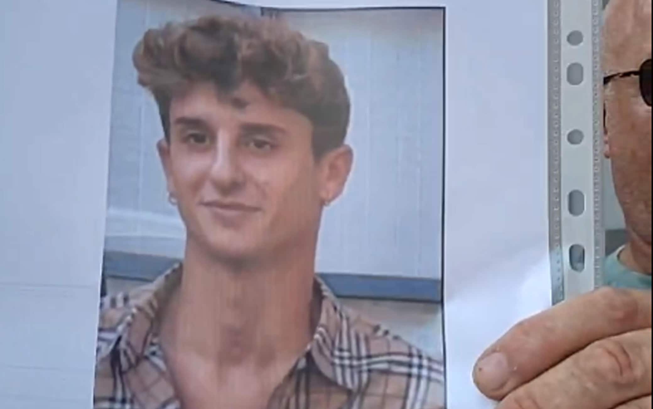 Alessandro Venturelli, la mamma va da Sassuolo a Napoli per cercare il