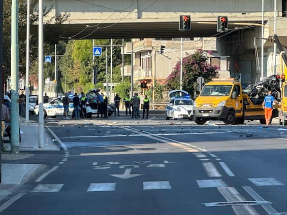 Cagliari Incidente In Viale Marconi Morti Quattro Ragazzi Sky TG24 cagliari-incidente-in-viale-marconi-morti-quattro-ragazzi-sky-tg24